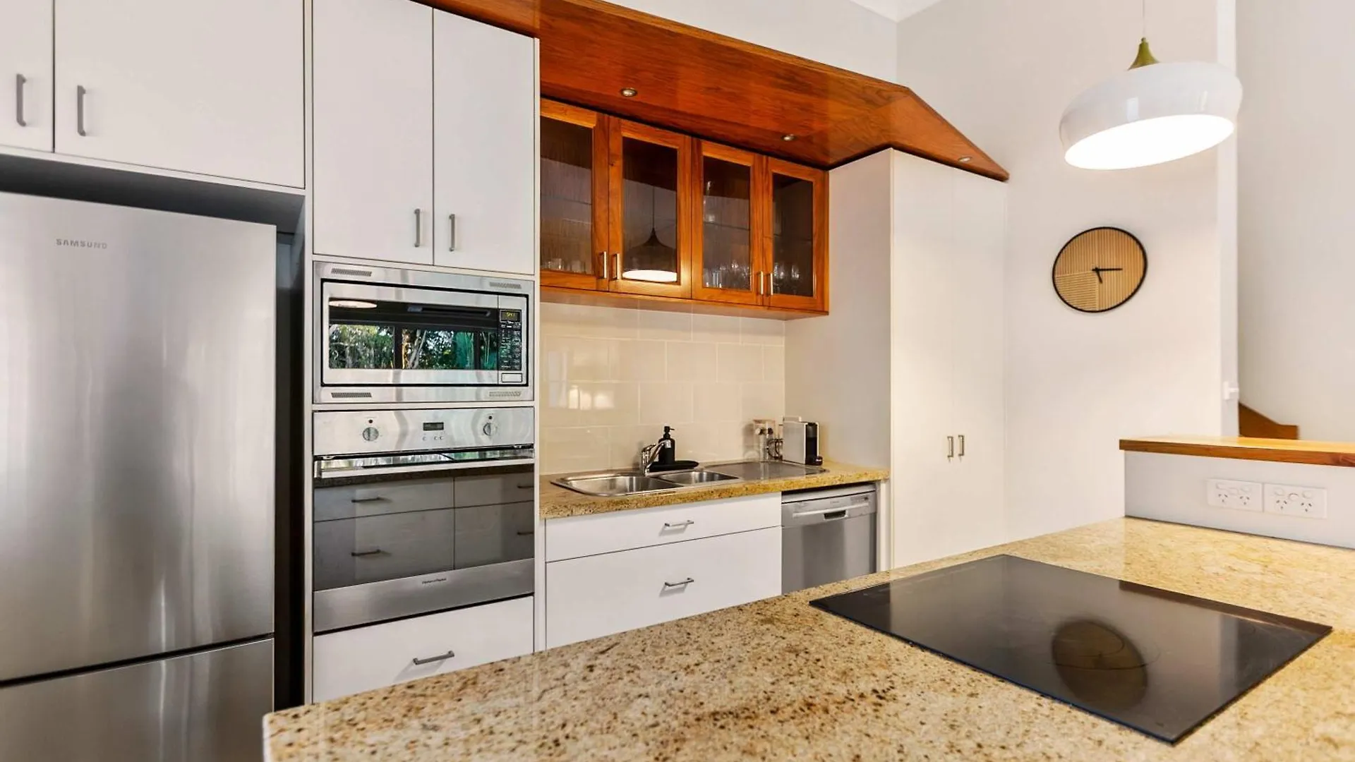 Melaleuca Hideaway - Beach Pool Free Parking Yorkeys Knob 0*,